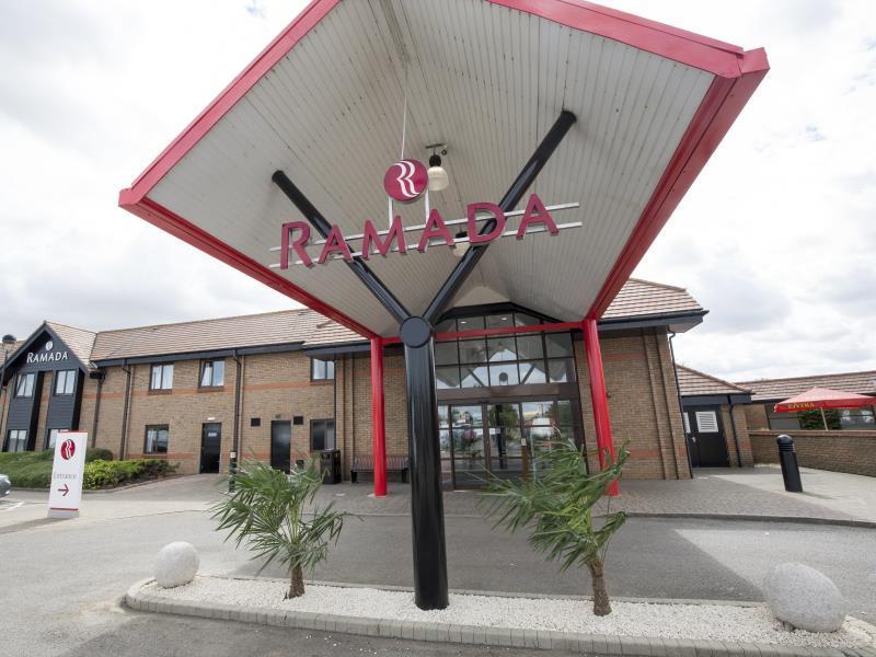 Ramada By Wyndham Cambridge Ξενοδοχείο Fen Drayton Εξωτερικό φωτογραφία