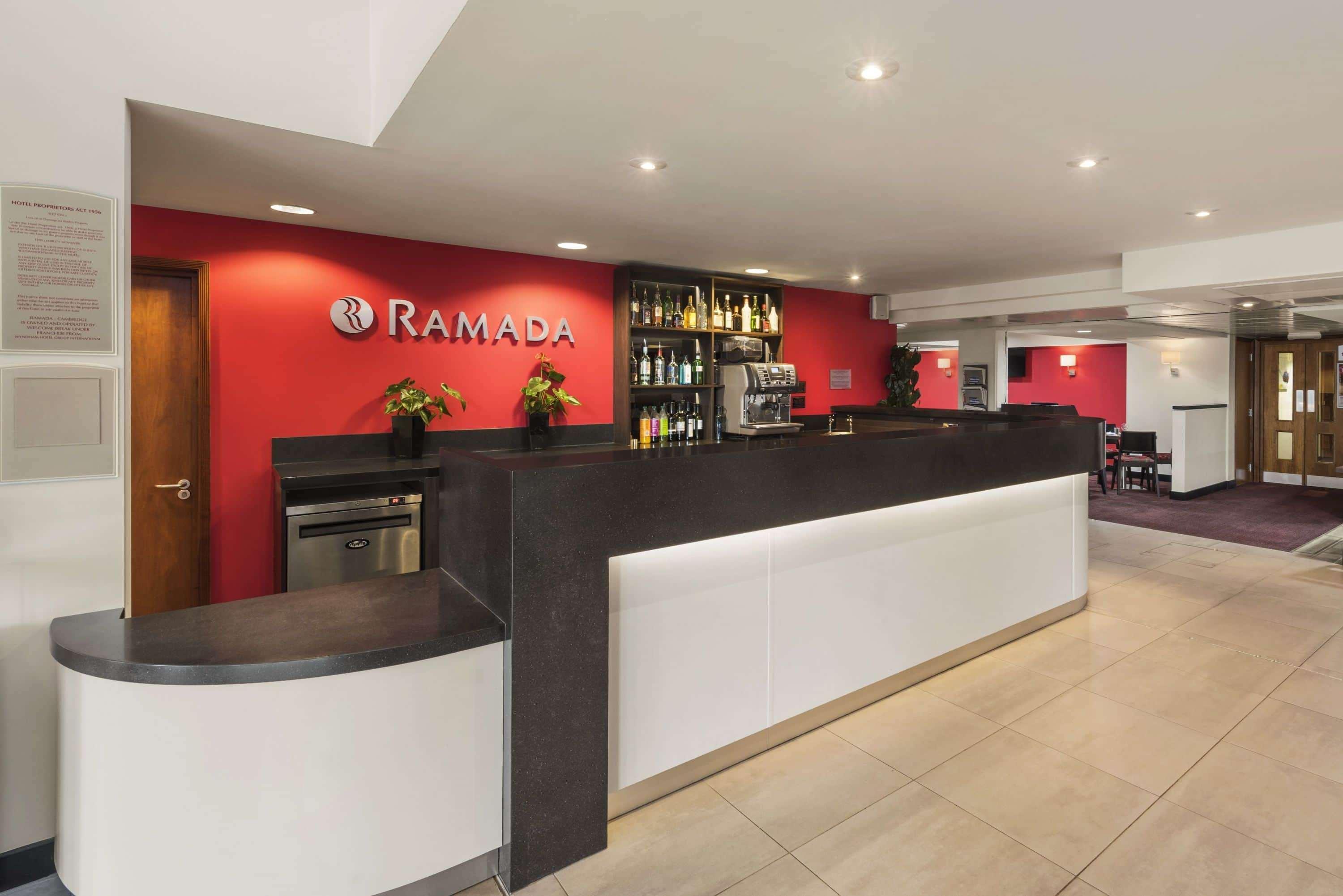 Ramada By Wyndham Cambridge Ξενοδοχείο Fen Drayton Εξωτερικό φωτογραφία