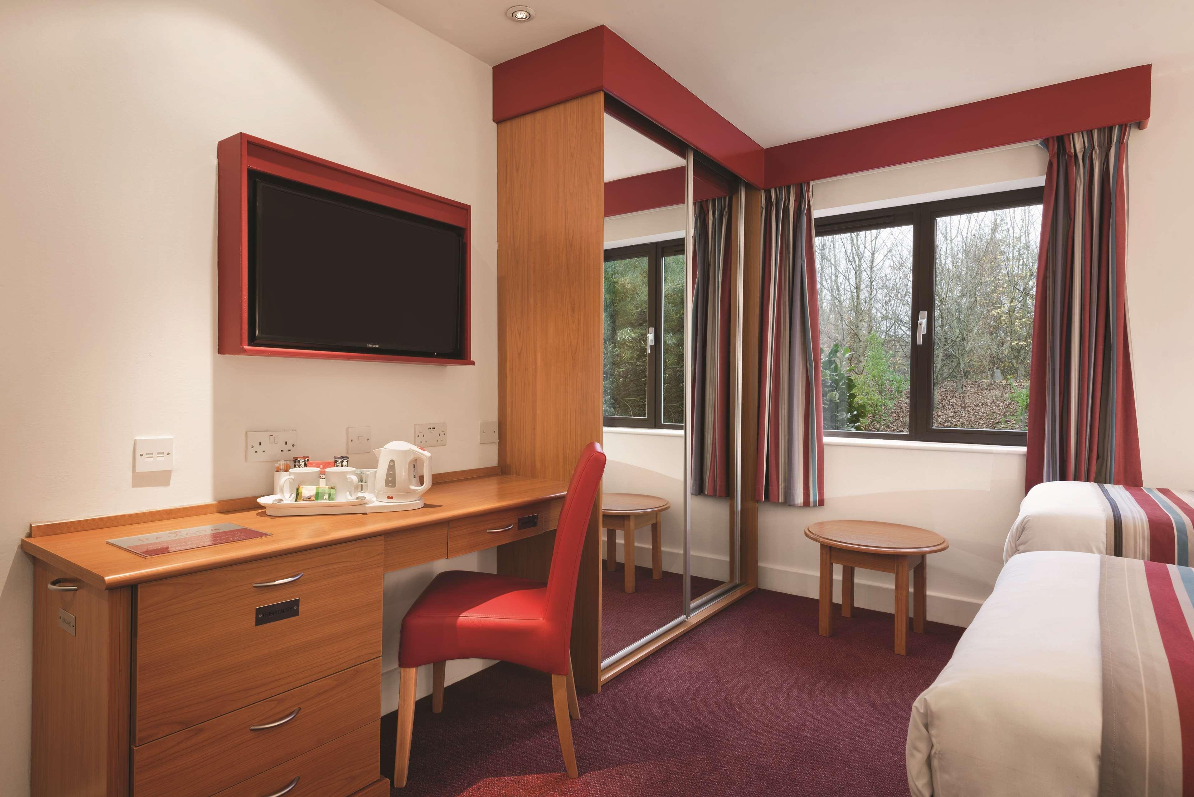 Ramada By Wyndham Cambridge Ξενοδοχείο Fen Drayton Εξωτερικό φωτογραφία