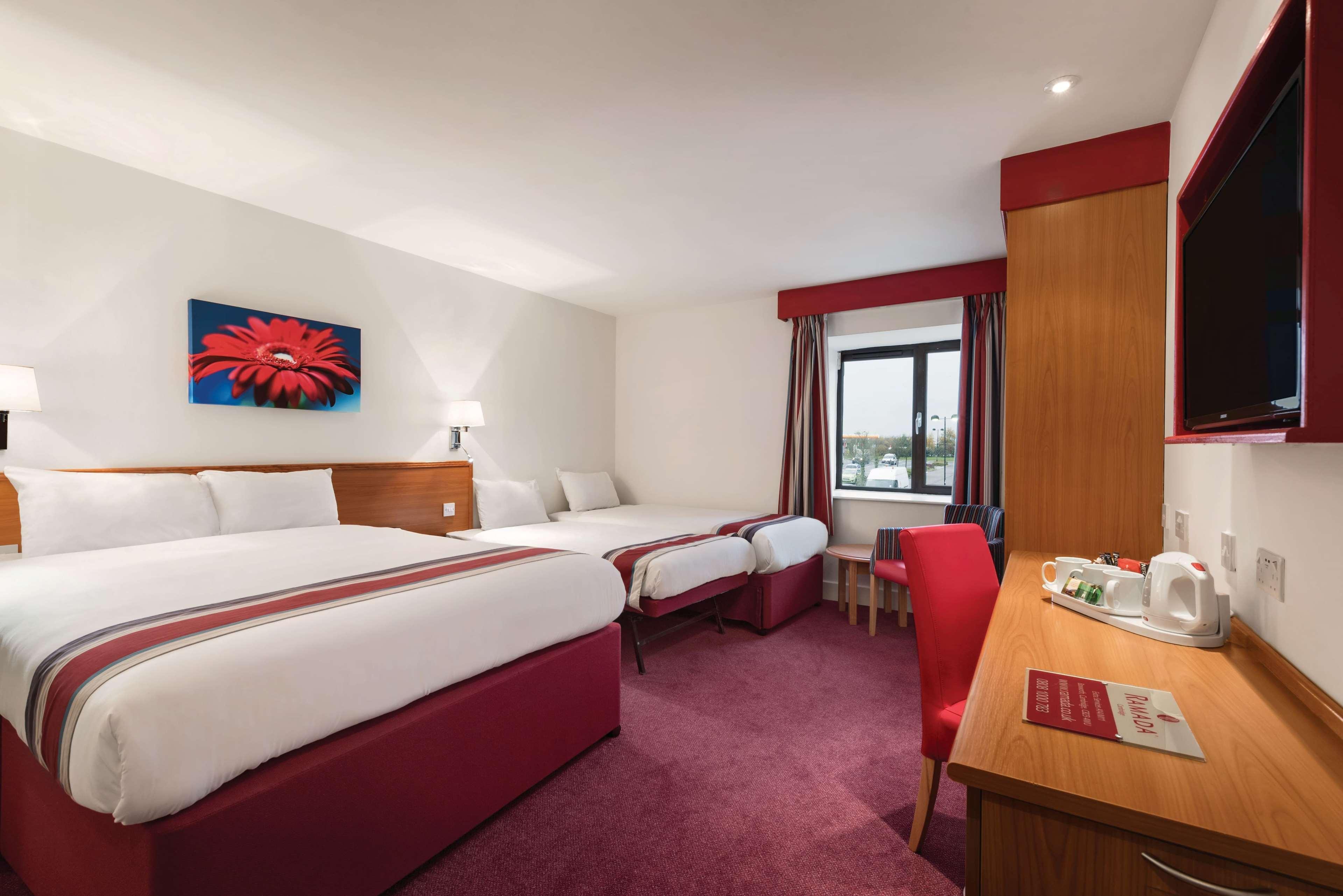 Ramada By Wyndham Cambridge Ξενοδοχείο Fen Drayton Εξωτερικό φωτογραφία