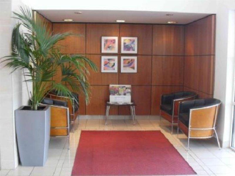 Ramada By Wyndham Cambridge Ξενοδοχείο Fen Drayton Εξωτερικό φωτογραφία